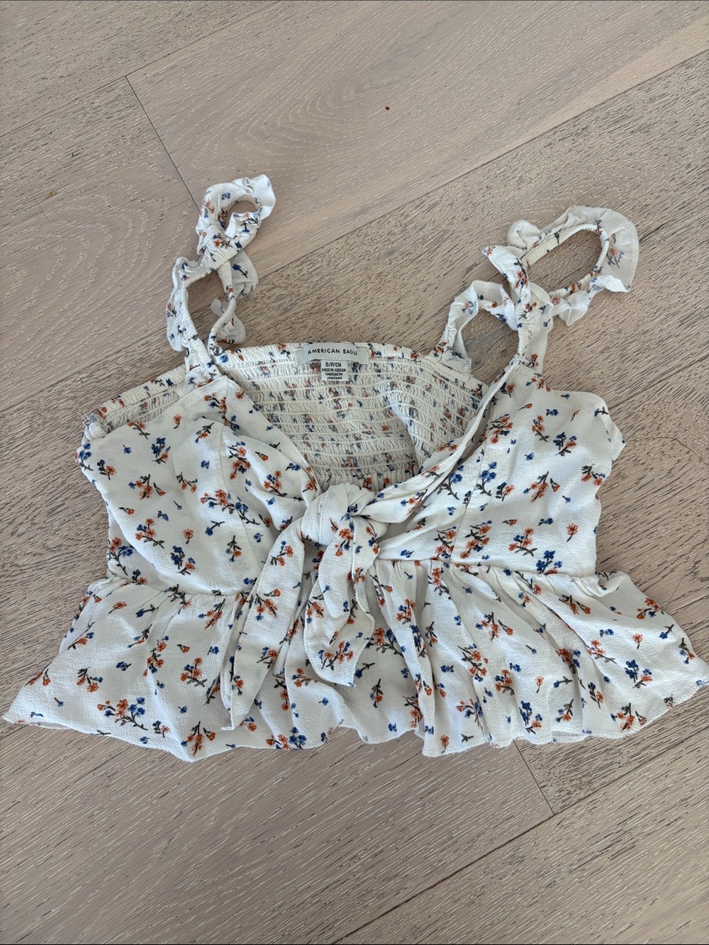 American Eagle Floral Tie-Front Crop Top